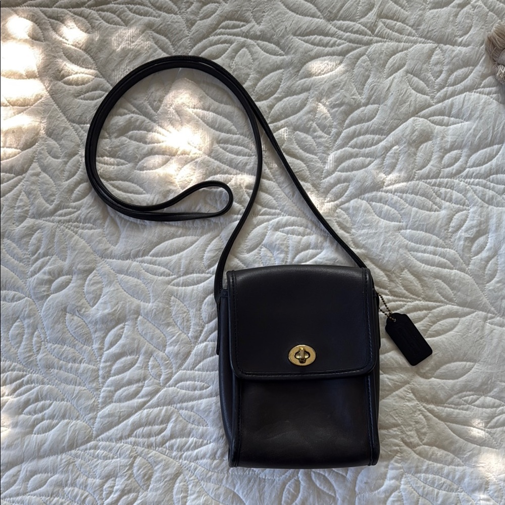 Vintage Coach Scooter Black Leather Crossbody Bag